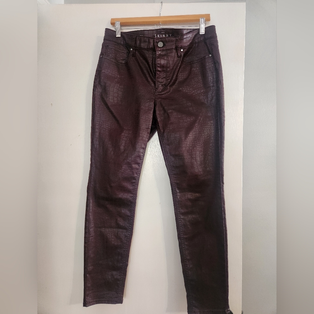 Skinny Leg Coated Pants Size 8 Burgandy Croc Print